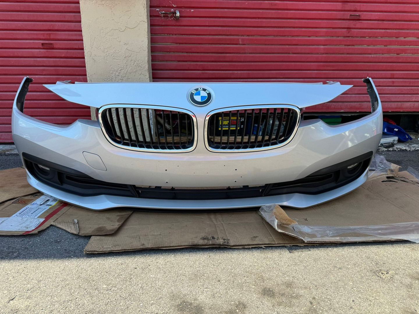 repuestos - Bumper delantero para BMW 320i 2016