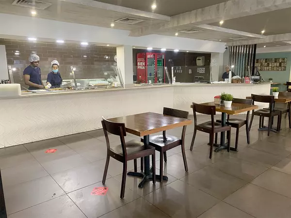 oficinas y locales comerciales - Excelente local en zona céntrica 4