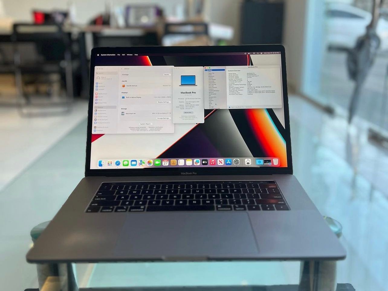 computadoras y laptops - Macbook Pro 15 pulgadas 2018 1TB SSD 16 GB RAM DDR4