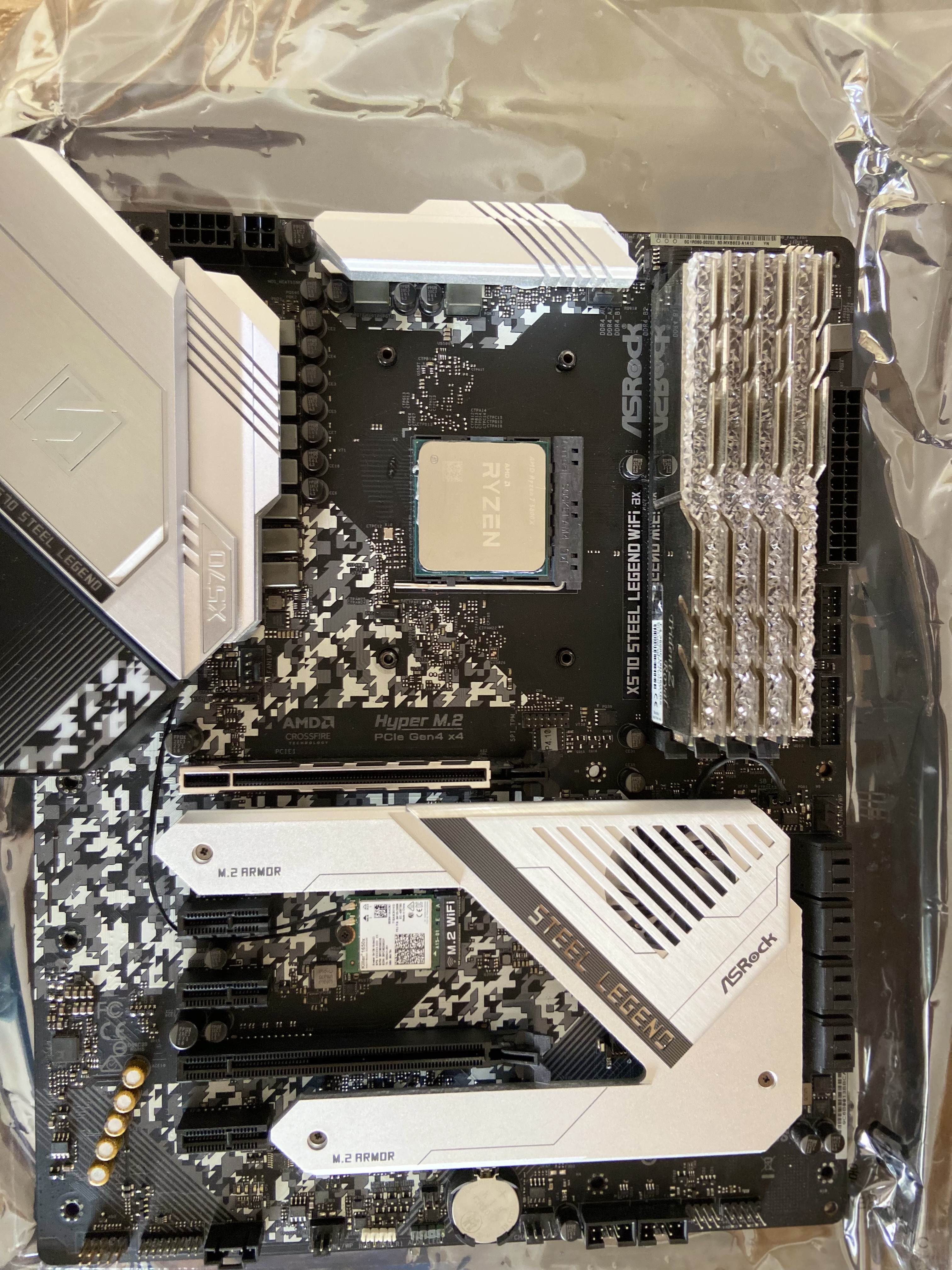computadoras y laptops - Ganar Combo - ASRock Ryzen Trident RGB RAM  4