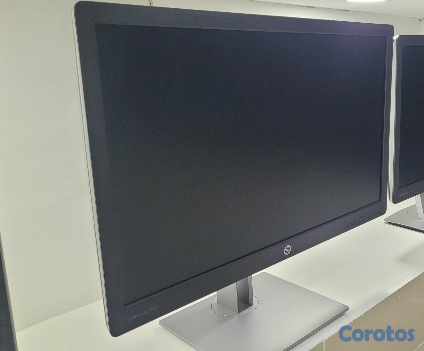 computadoras y laptops - Monitor de 24 Pulg hp full HD 1080p trae hdmi 1