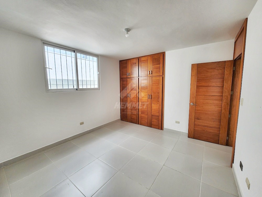 casas - LUMINOSA CASA CON PATIO ESPANOL CERROS DE GURABO SANTIAGO  4