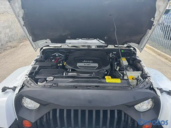 jeepetas y camionetas - Jeep Wrangler Sahara 2017 5