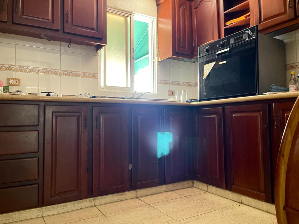 apartamentos - Apartamento en Venta en Evaristo Morales 3H, 3.5 B,2P, 4to Nivel 2