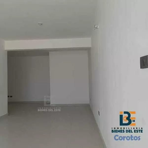 oficinas y locales comerciales - Se Renta Local Comercial en Barrio México, proximo 2