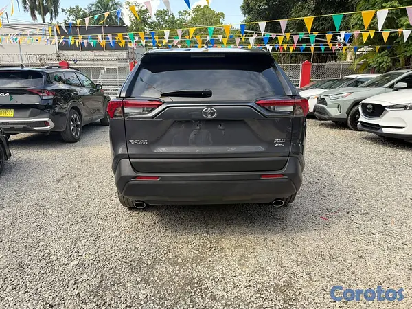 jeepetas y camionetas - Toyota Rav4 XLE 2025 Recien Importada 6
