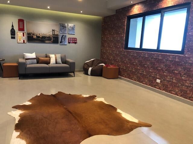 apartamentos - Apartamento en venta #23-1462 de oportunidad, piso alto, amueblado, una hab. 8