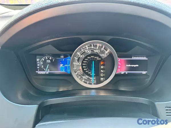 jeepetas y camionetas - RD$550,000 negociable  15