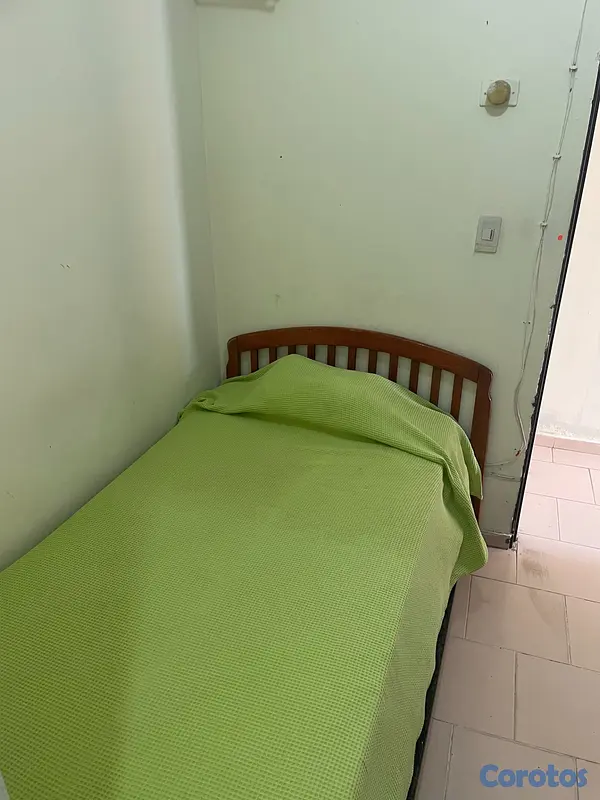 apartamentos - Habitación independiente. Entrada privada. Solo sexo masculino 5