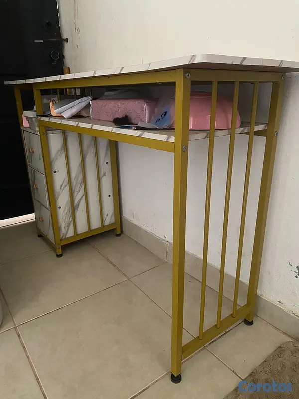 salud y belleza - mesa para trabajar uñas acrílicas  2