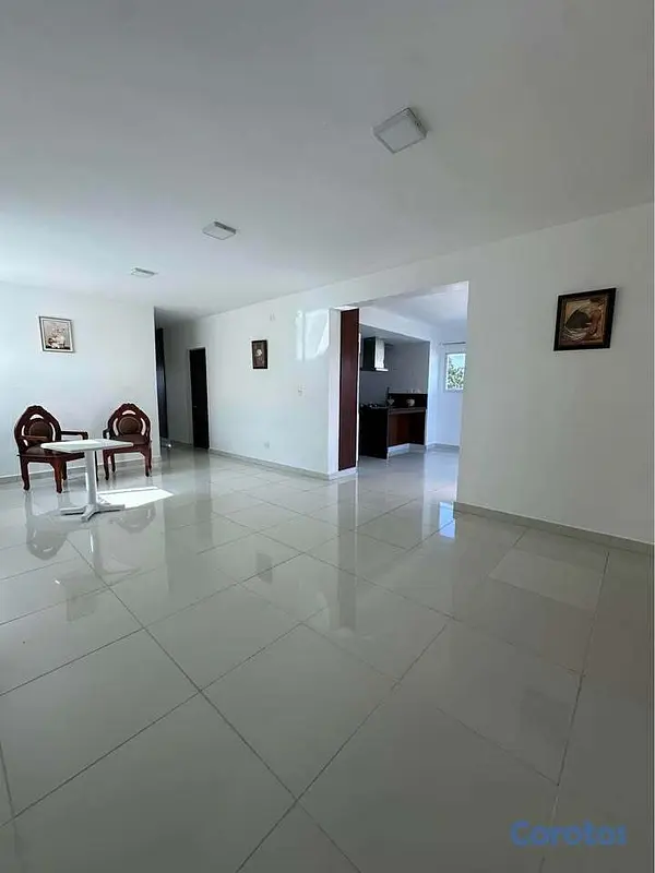 apartamentos - Se Vende Este Hermoso Apartamento en Las Piraguas, 3