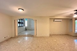casas - Alquiler de Casa en Ensanche Paraiso 5