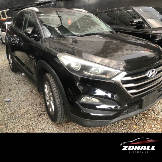 jeepetas y camionetas - Hyundai tucson 2016 impecable