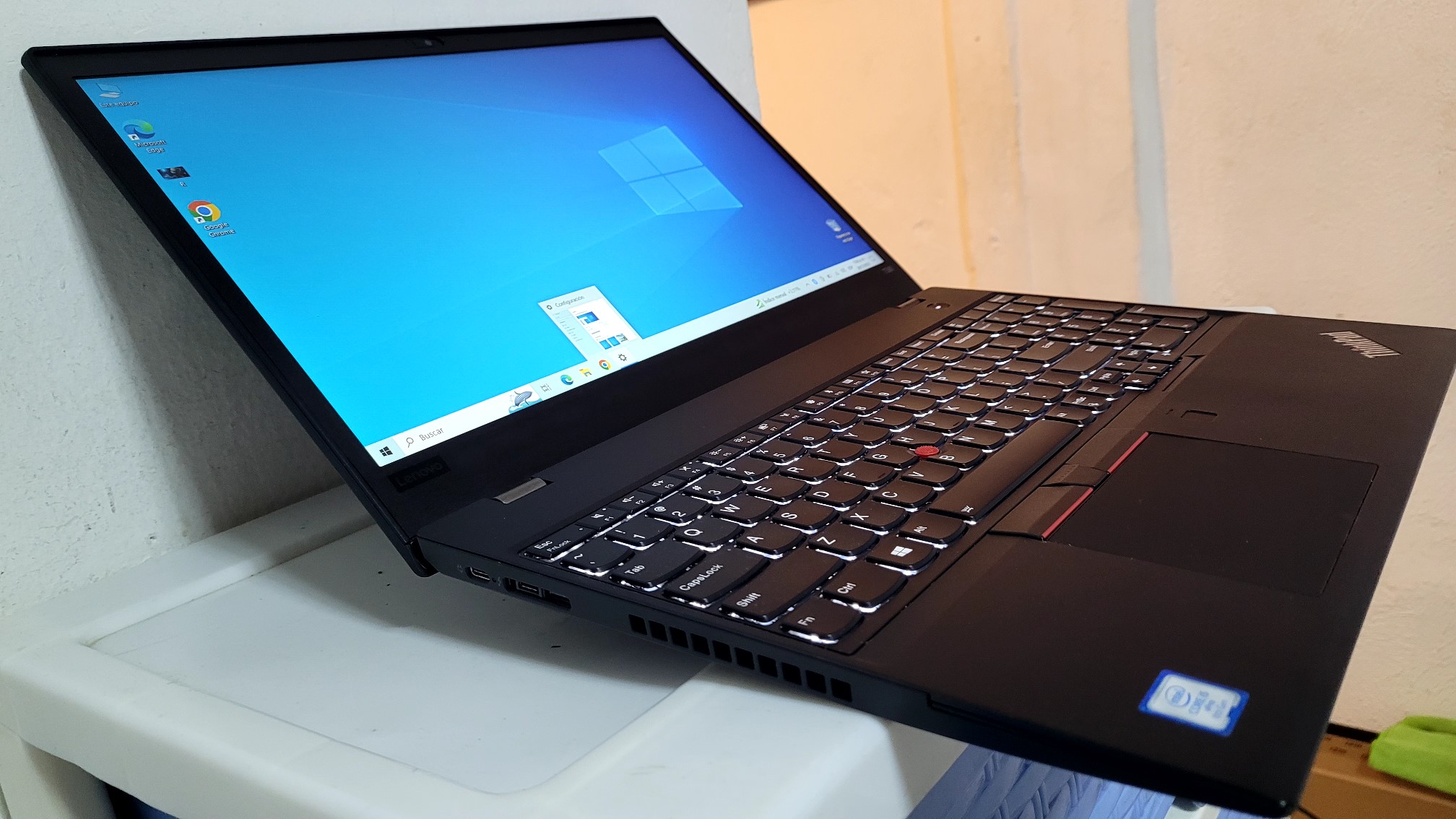 computadoras y laptops - Lenovo T580 17 Pulg Core i5 8va Gen Ram 16gb ddr4 Disco 1tb Video 8gb 1