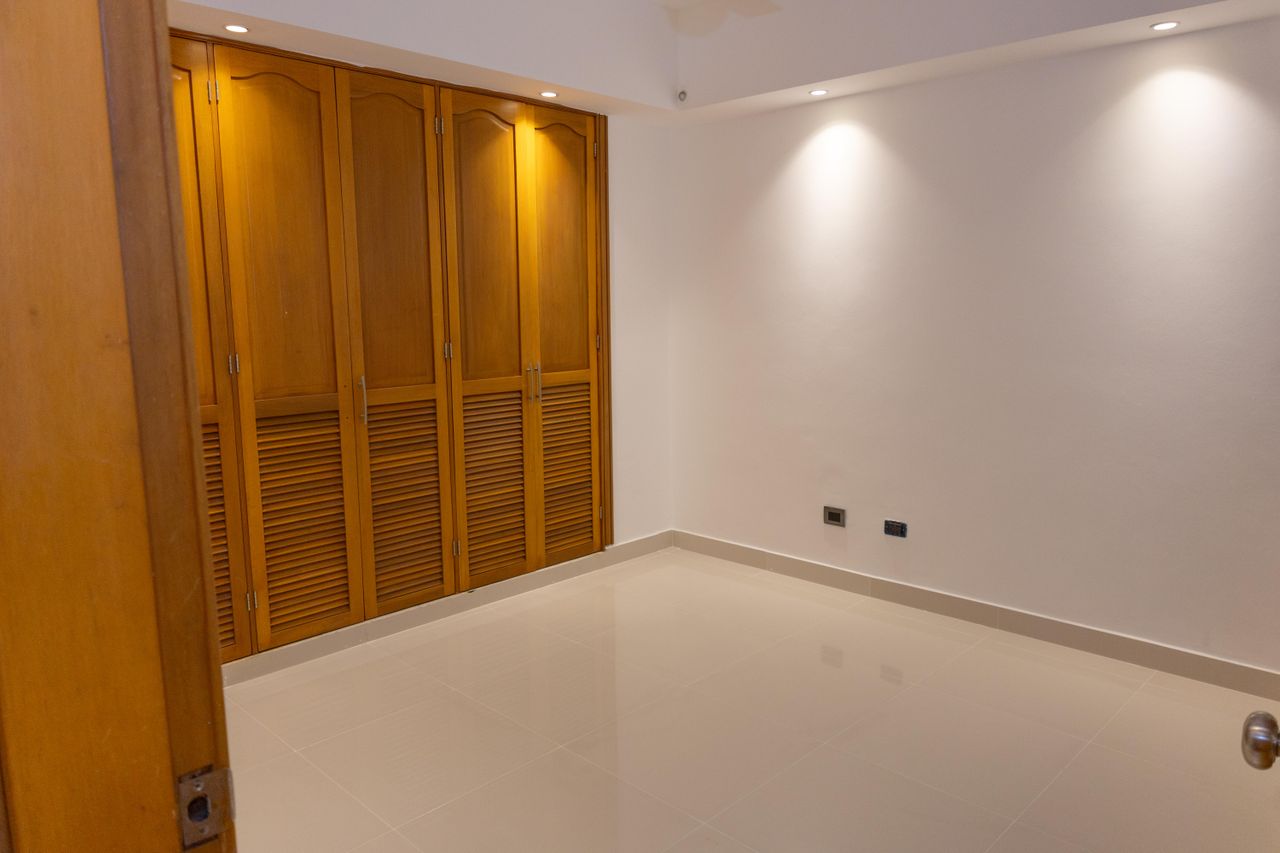 apartamentos - Apartamento Remodelado en Torre Clásica – La Esper 8