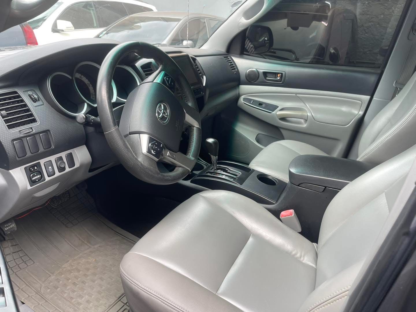 jeepetas y camionetas - TOYOTA PRERUNNER 2014 5
