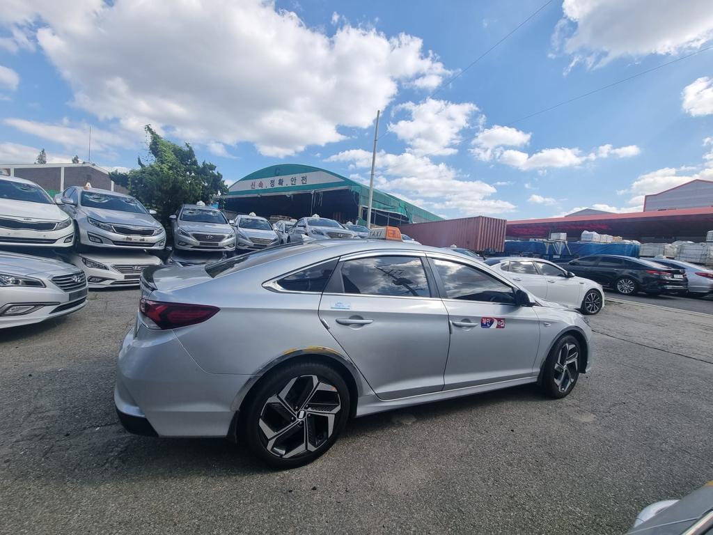 carros - HYUNDAI SONATA NEW RISE 2019 GRIS DESDE: RD$750MIL 3