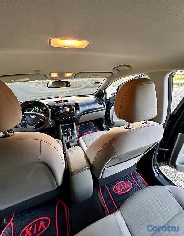 carros - Kia Forte LX 2014 Automático Cámara Reversa| CarPlay 10