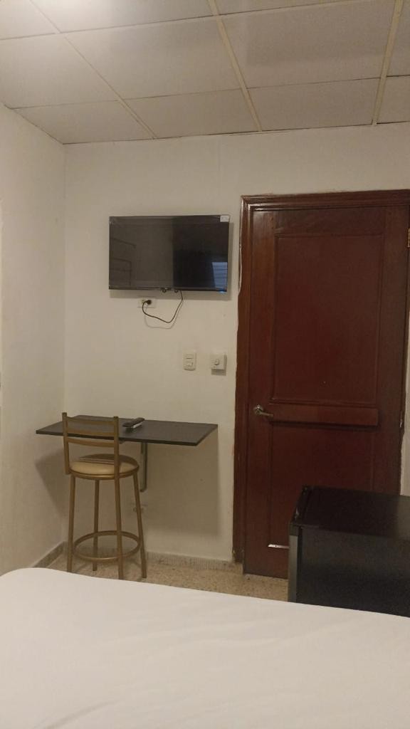 apartamentos - Alquiler Apartamento Estudio Amueblado, Avenida Delgado, Gazcue, Santo Domingo 3