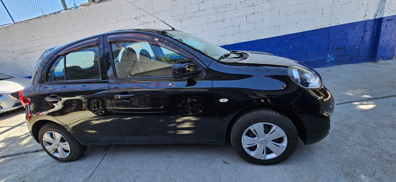 carros - NISSAN MARCH 3
