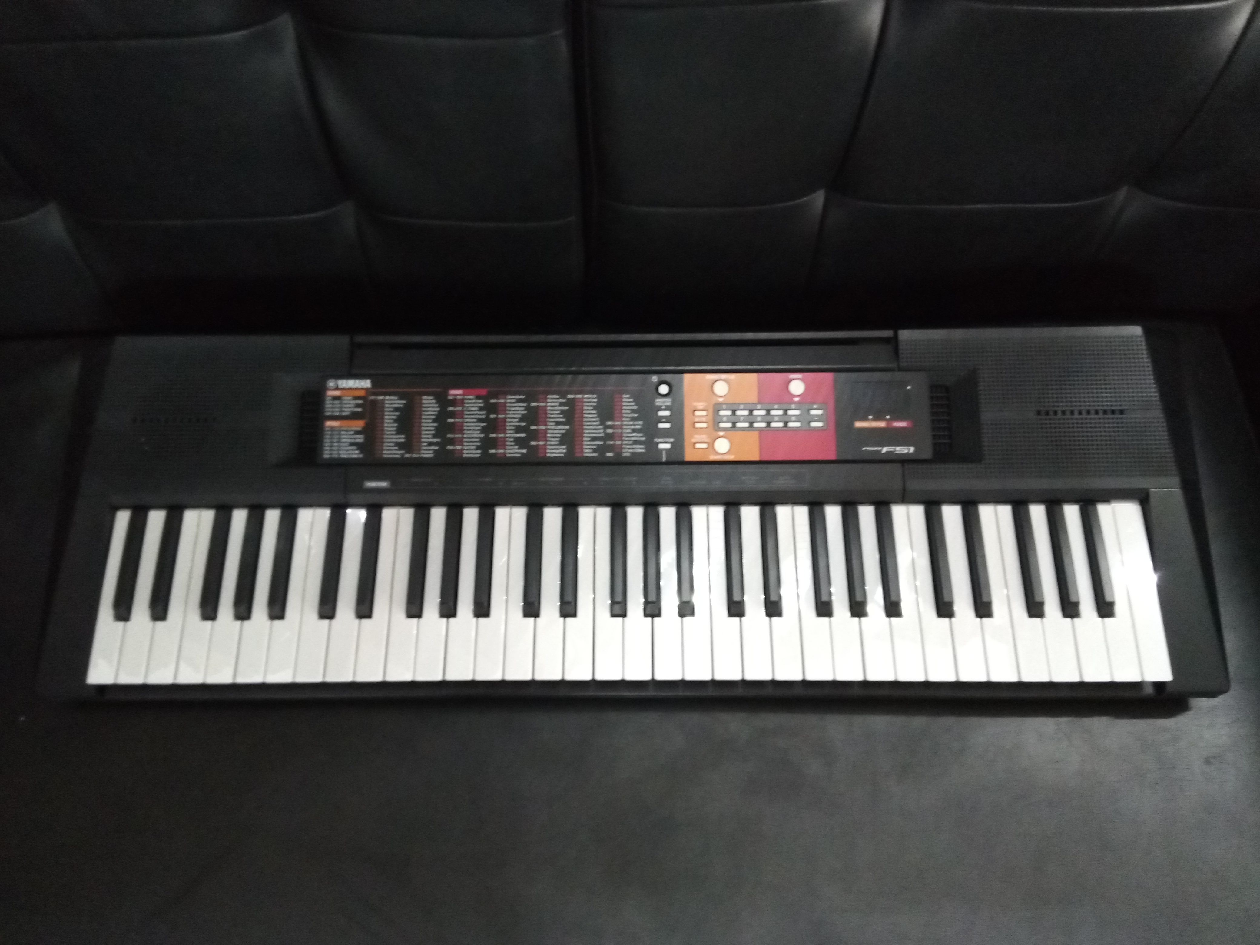 instrumentos musicales - Piano Yamaha PSR F51 NUEVO !!! 61 Teclas Sensibles.
