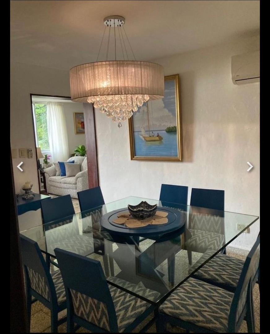 apartamentos - Casa en Venta Piantini

Casa de 2 niveles en Piantini con 405 metros de terreno  3