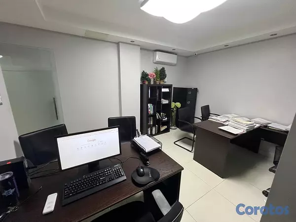 oficinas y locales comerciales - Local comercial 110 mts en Plaza de Gazcue 7