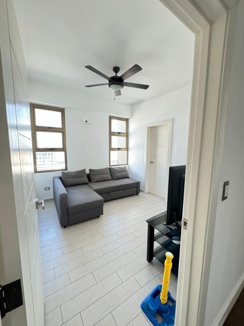 apartamentos - Alquiler de Apartamento Amueblado en Naco 8