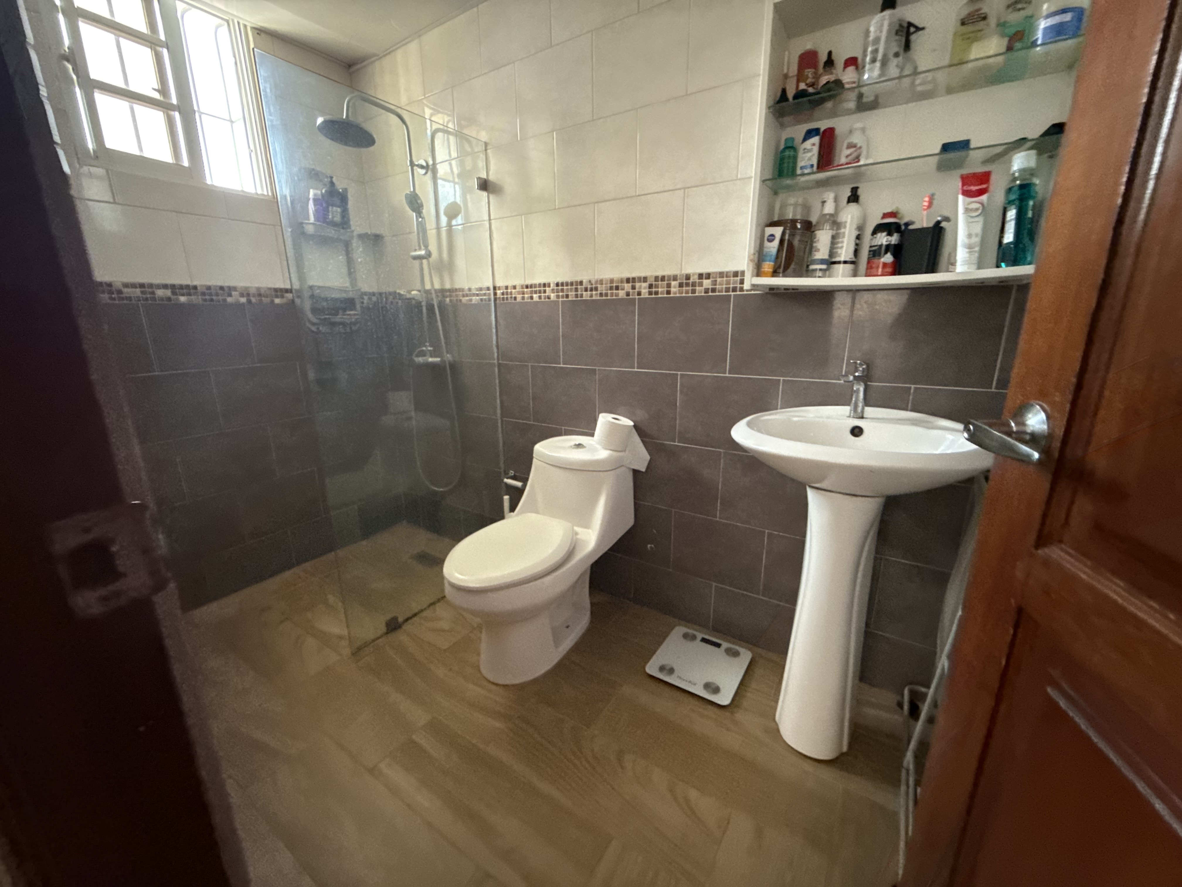 apartamentos - Se vende amplio y acogedor apartamento en Urbaniza 4