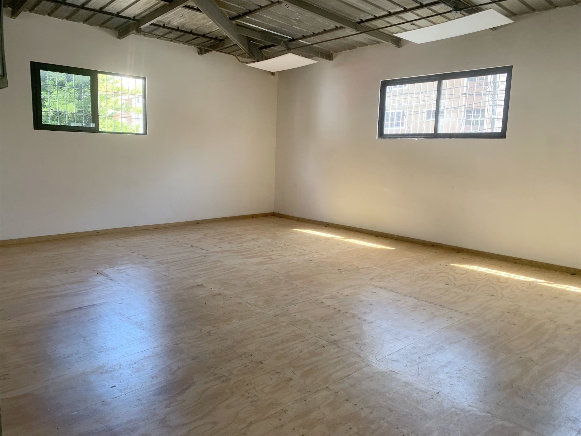 casas - Casa con fines comerciales 800m 1