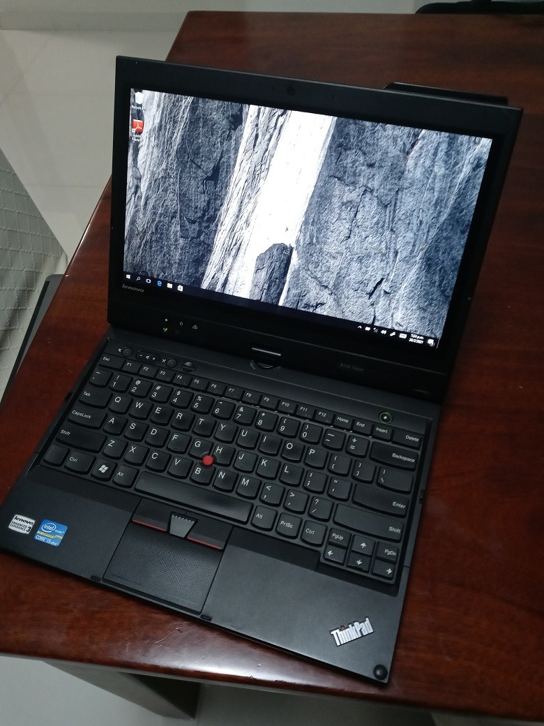 computadoras y laptops - Laptop touch Lenovo Thinkpad x230 core i5 6gb de ram 320gb webcam