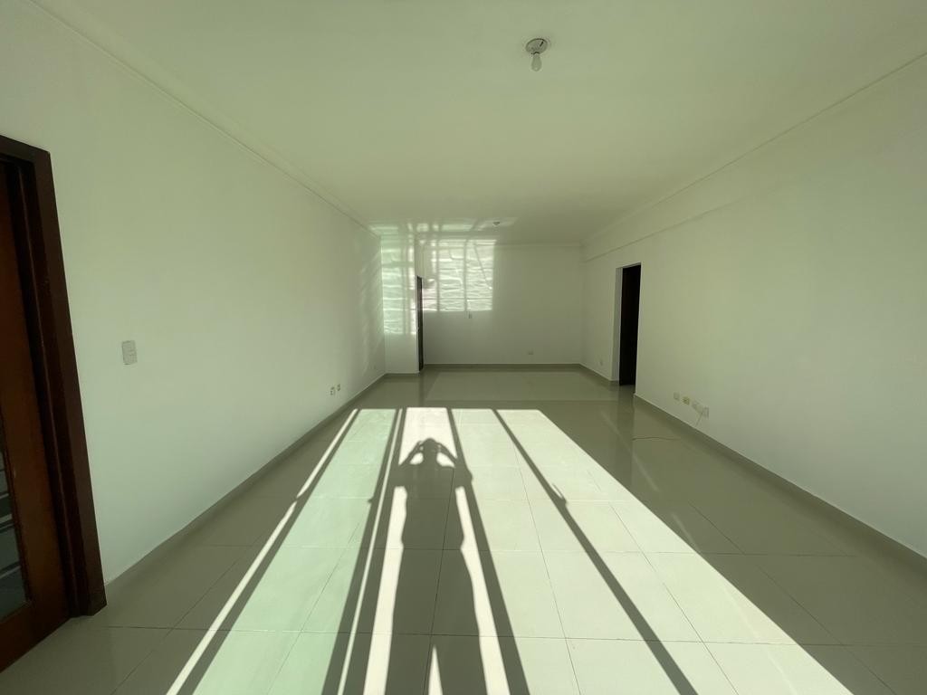 apartamentos - Se vende apartamento en Renacimiento