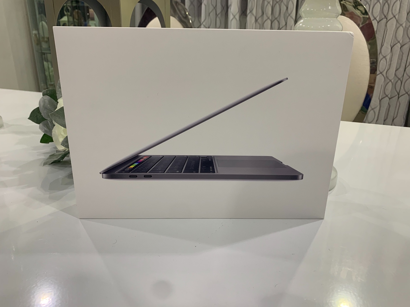 computadoras y laptops - MacBook Pro 2020 Como Nueva