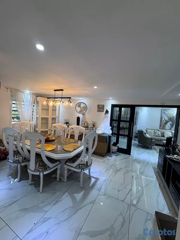 muebles y colchones - juego de comedor de caoba bello 4