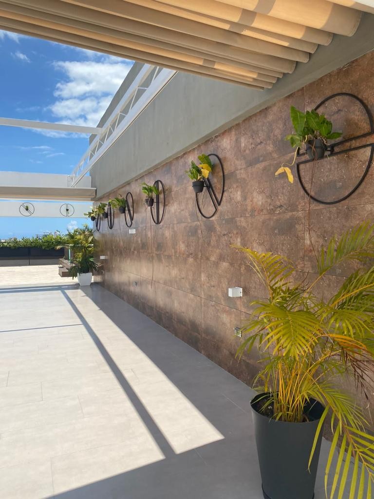 apartamentos - ALQUILO Evaristo Morales
Alquilo Apto. a estrenar en zona exclusiva de Evaristo  0