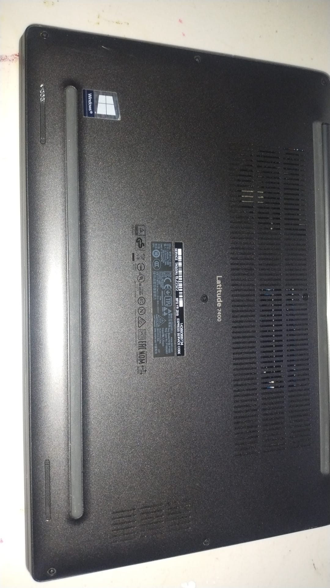 computadoras y laptops - Laptop Dell cómo nueva  0