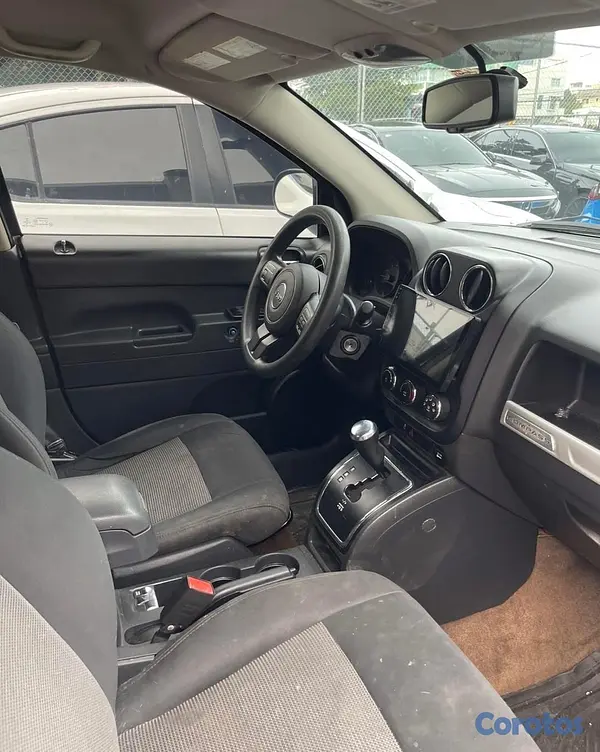 jeepetas y camionetas - JEEP COMPASS 2014 4