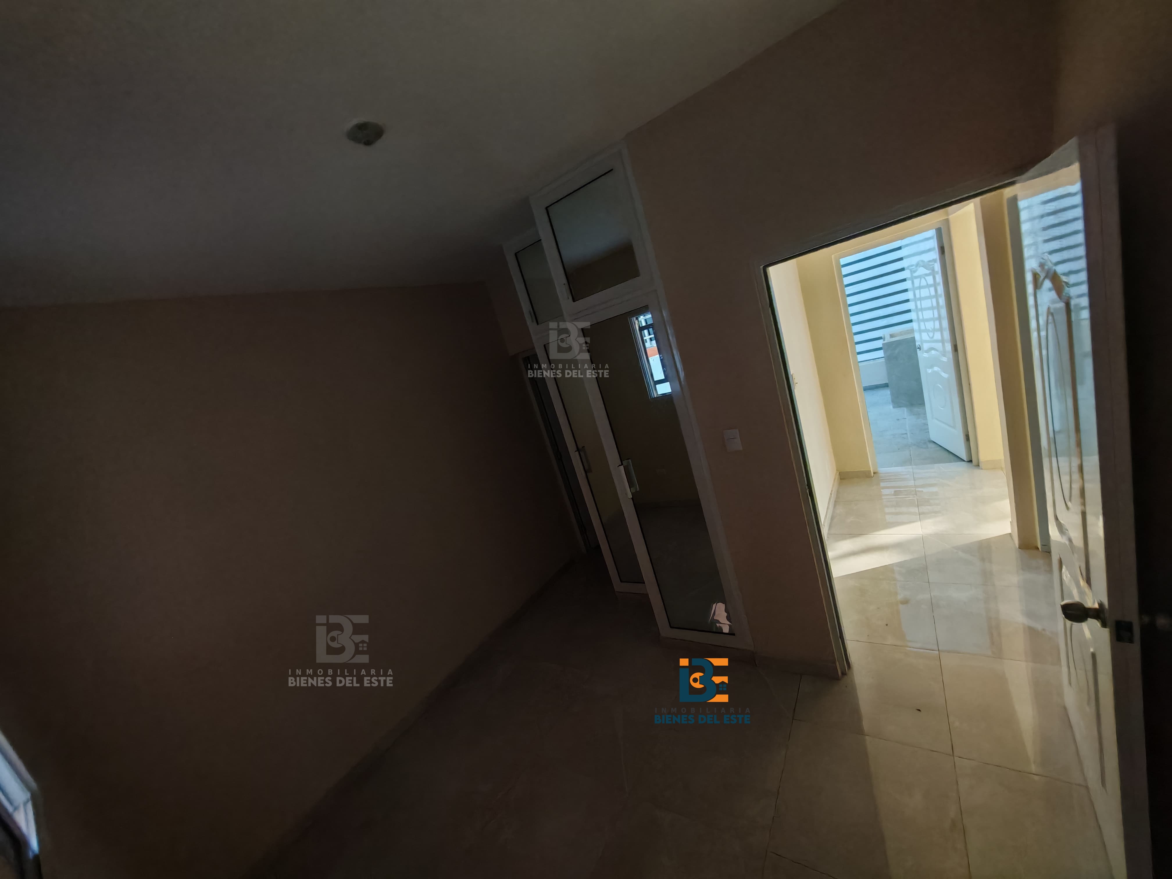 apartamentos - Apartamento Amplio y con 3 Baños y Parqueo 8