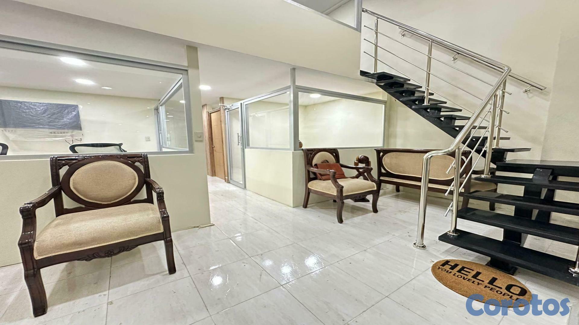 oficinas y locales comerciales - Local en alquiler en la Zona Universitaria 7