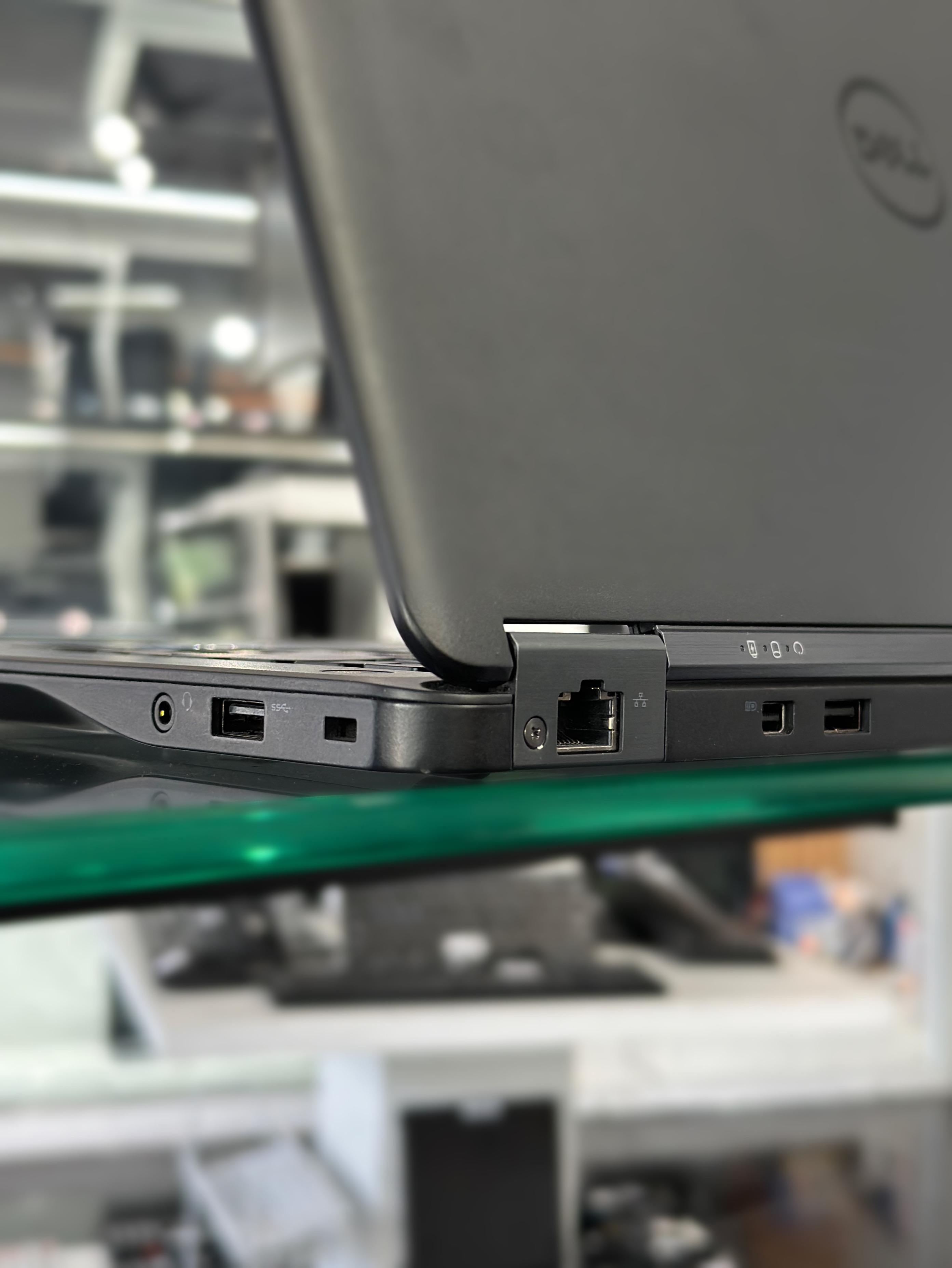 computadoras y laptops - Laptop Dell i5 5ta Gen. 4