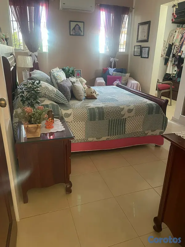 muebles y colchones - Venta de Juego de Aposento en Caoba 5