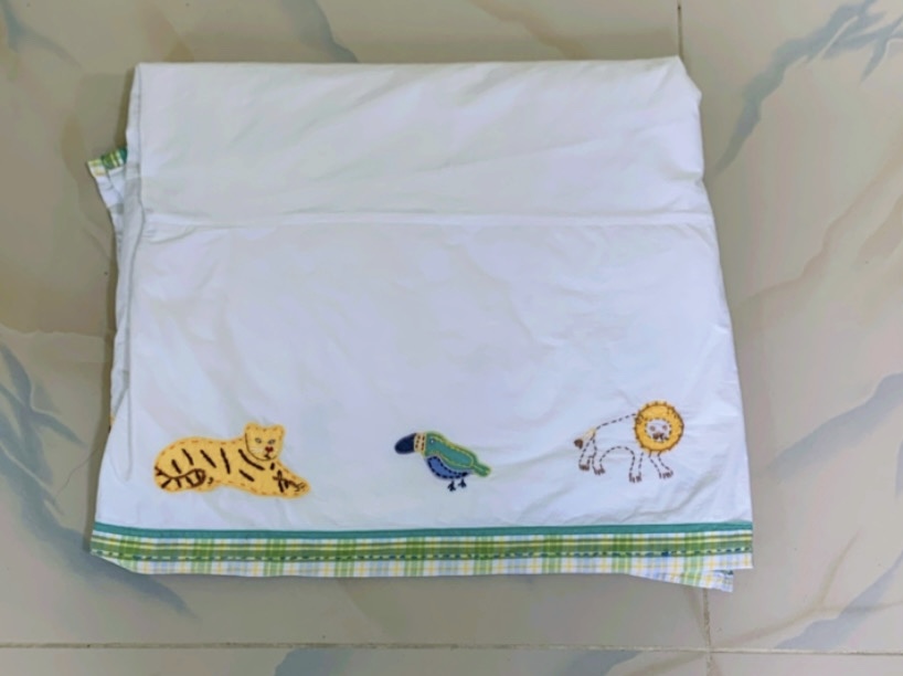 ropa y zapatos - Caja de artículos para bebé  10