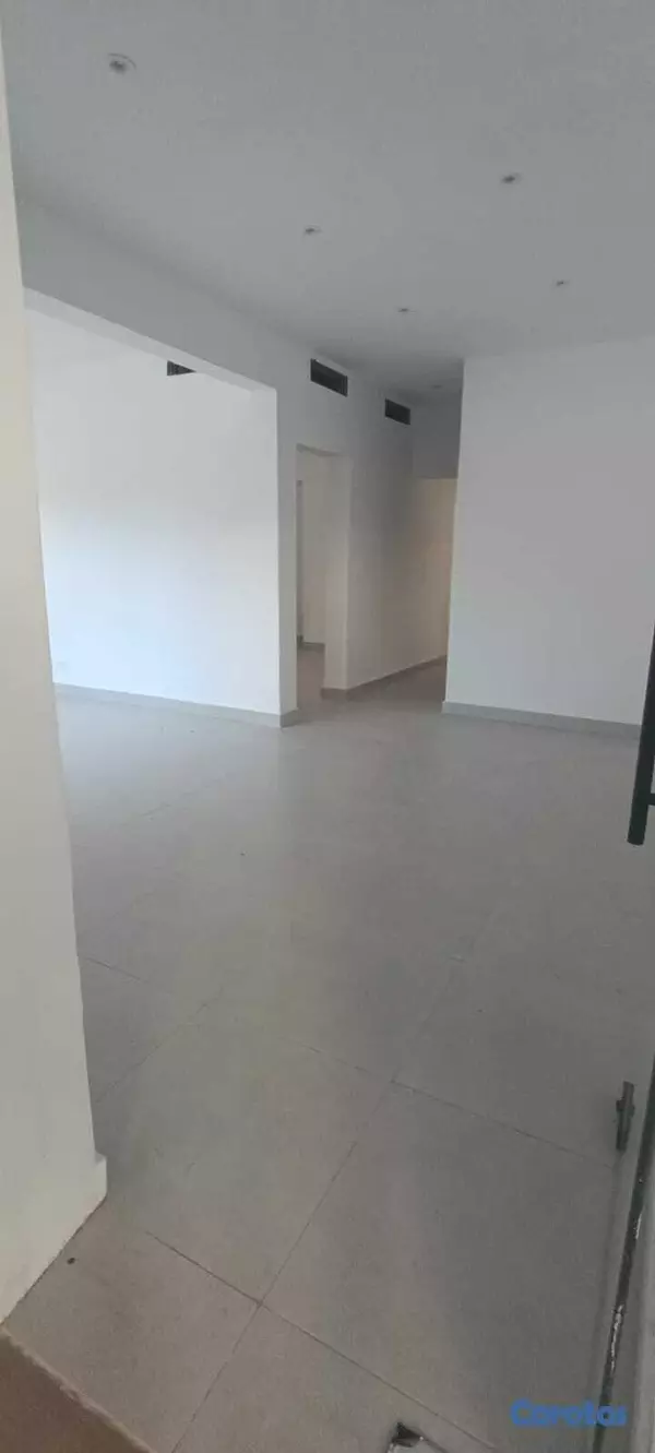 oficinas y locales comerciales - *131 m² bien distribuidos *3 parqueos *Terraza 6
