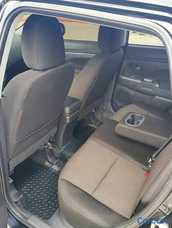 jeepetas y camionetas - Mitsubishi Outlander 3