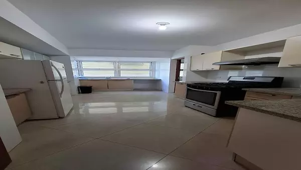 apartamentos - ALQUILER APARTAMENTO CON LINEA BLANCA 250m2 - Evaristo Morales 5
