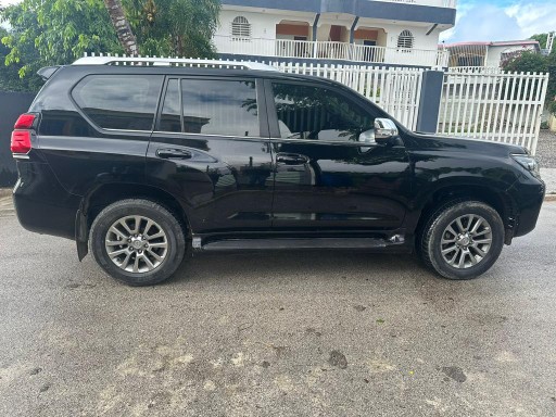 jeepetas y camionetas - Toyota prado vxl 2018 6