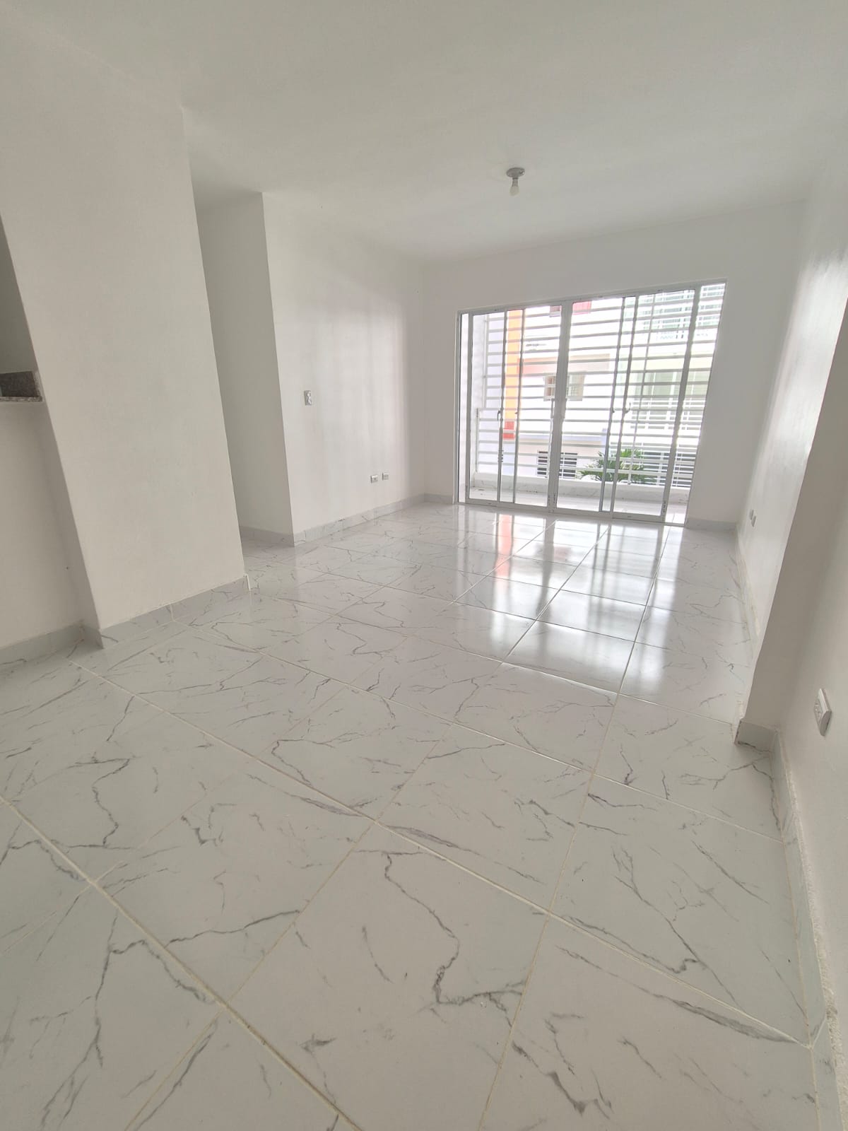 apartamentos - Apartamento 2do Nivel con Facil Accesibilidad 5