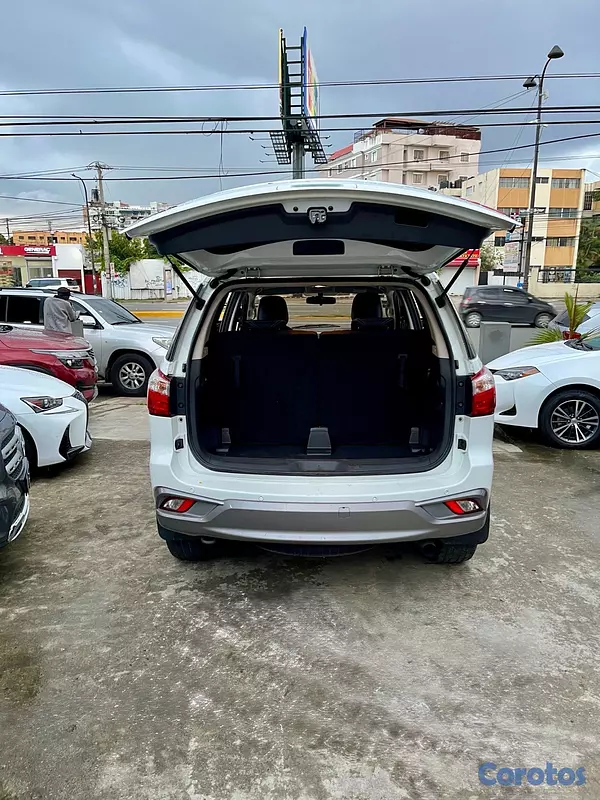 jeepetas y camionetas - Isuzu MUX 2019 12