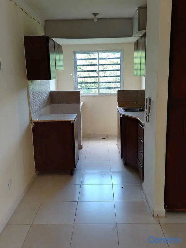 apartamentos - Segundo piso de tres habitaciones en San Isidro 4