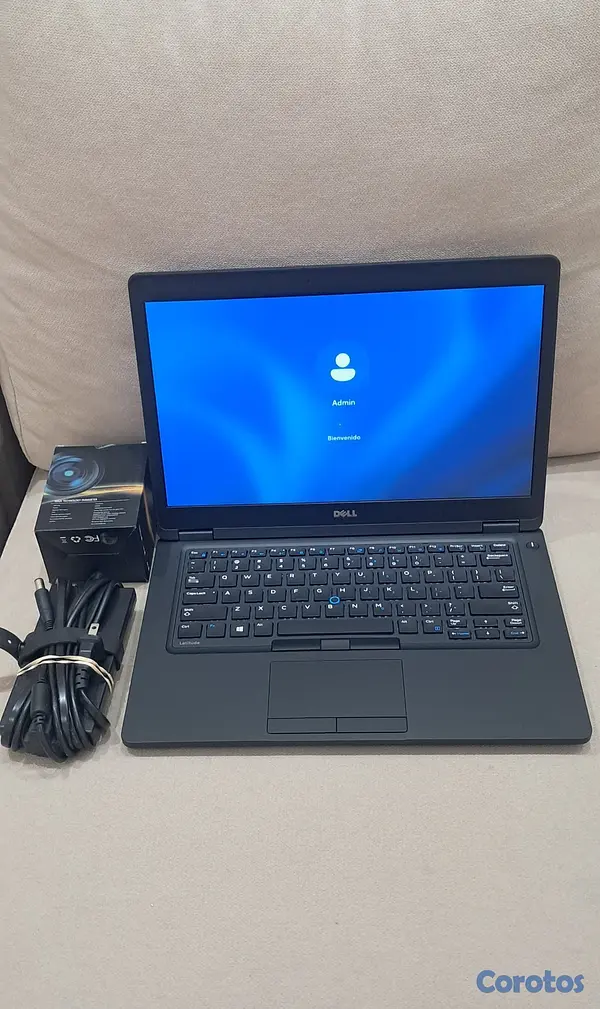 computadoras y laptops - Laptop Dell i7 12GB Ram 256GB Disco Solido SSD Nvi 2